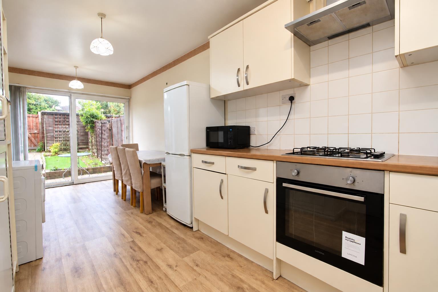 Brabazon Avenue, Wallington